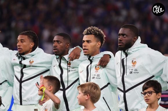 Cette grande maturité découle d'une éducation stricte axée sur la culture de l'effort et la discipline.

Ousmane DEMBÉLÉ (France) Désiré DOUÉ (France) Michael OLISE (France) Dayot UPAMECANO (France) - Les Bleus ont remporté leur dernier match de préparation contre l'Irlande du Nord (3-1) à Lille, grâce à un triplé de M. Olise le 8 juin 2026. © Laurent Sanson/PsnewZ/Bestimage