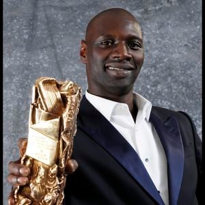 Omar Sy, César du meilleur acteur pour "Intouchables", à Paris, le 24 février 2012. OLIVIER BORDE / BESTIMAGE / REMERCIEMENTS A L'ACADEMIE DES CESAR ET A GREGORY CAULIER.