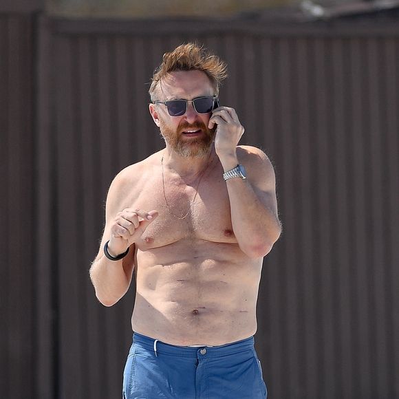David Guetta à la plage. Miami Beach, le 26 février 2024.