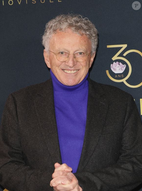 Nelson Monfort - Photocall de la 30ème cérémonie des Lauriers de l'audiovisuel au théâtre Marigny à Paris le 24 février 2025.  © Coadic Guirec/Bestimage