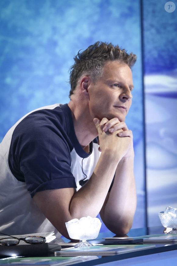 Exclusif - Matthieu Delormeau, sur le plateau de TBT9 présenté par C.Hanouna, et diffusé en direct sur W9, Paris, France, le 22 octobre 2025. © Jack Tribeca / Bestimage