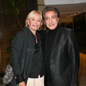 Frédéric François et sa femme Monique Vercauteren lors de l'hommage à Jean Renard à la Sacem à Paris le 5 octobre 2022.
© Coadic Guirec / Bestimage