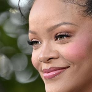Le 13 juillet 2025, Rihanna a assisté à la première à Los Angeles du film “Les Schtroumpfs” produit par Paramount Pictures, aux studios Paramount à Los Angeles, Californie (réf. : 250713A1). GOFF INF / BESTIMAGE
