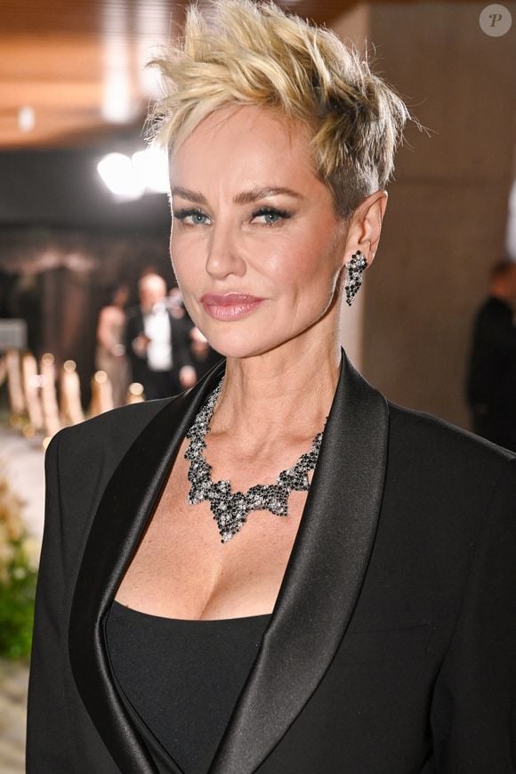 Interviewé par "Le Figaro", Marc Lavoine s’était confié à propos de leur histoire : "J’aime une femme extraordinaire, j’en ai les larmes aux yeux quand j’en parle".

Adriana Karembeu à la soirée du Beauty Ball 2026 au château de Bratislava, en Slovaquie, le 16 janvier 2026. © ProfiMedia/Bestimage