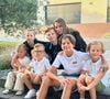 Père de ses six enfants Alessio, Nino, Emie, Mattia, Maé et Alba. 

Camille Santoro avec ses enfants. 
Instagram @madame.santoro