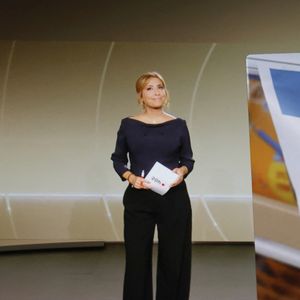 Captures d'écran - Léa Salamé présente son premier journal de 20 heures sur France 2  le 1er septembre 2025. 
© Alain Guizard / Bestimage