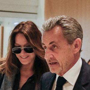 Nicolas Sarkozy et sa femme Carla Bruni - Dernier jour du procès du financement libyen de Sarkozy: ses avocats de l’ancien président vont plaider la relaxe, au tribunal de Paris, France, le 8 avril 2025. © Christophe Clovis/Bestimage