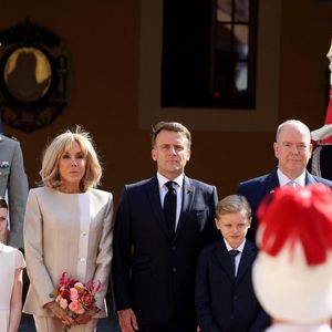 La princesse Gabriella, Brigitte Macron, le président Emmanuel Macron, le prince Albert II de Monaco, Le prince héréditaire Jacques de Monaco, La princesse Charlène de Monaco lors de l'accueil du couple présidentiel français par le couple princier de Monaco au palais princier, le 7 juin 2025

Photo : Dominique Jacovides / Bestimage