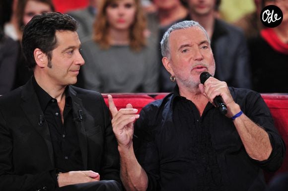 Laurent Gerra et Bernard Lavilliers lors de l'enregistrement de l'émission « Vivement Dimanche » à Paris, en France, le 1er novembre 2010. Photo Max Colin/ABACAPRESS.COM