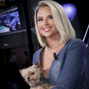 Exclusif - Kelly Vedovelli - Sur le plateau de l'émission TPMP (Touche Pas à Mon Poste) présentée en direct par C.Hanouna et diffusée sur C8 - Paris - © Jack Tribeca / Bestimage
