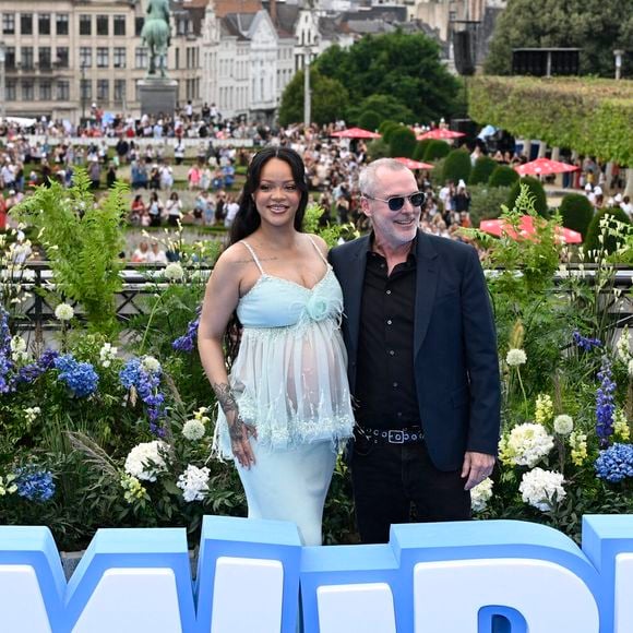 Rihanna, enceinte, et Chris Miller aux arrivées et au photocall de la première du film Les Schtroumpfs au Mont des Arts à Bruxelles, Belgique, le 28 juin 2025. © Jan De Meuleneir/Photonews/Bestimage