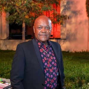 Pour rappel il y a quelques jours, Mario Ramsamy avait critiqué Julien Doré en partageant son avis sur la reprise du titre "Les démons de minuit". 

Exclusif - Mario Ramsamy, du groupe Emile et Images - Backstage - Enregistrement de l'émission "La Fête de la chanson à l'Orientale" à l'hôtel Fairmont de Tanger au Maroc, diffusée le 22 novembre sur France 3
© Philippe Doignon / Bestimage