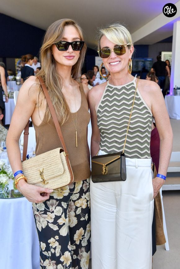 Exclusif - Mathilde Pinault et Laeticia Hallyday dans l'Espace VIP lors de la 9e édition du « Longines Paris Eiffel Jumping » au Champ de Mars à Paris, en France, le 25 juin 2023. © Perusseau-Veeren/Bestimage