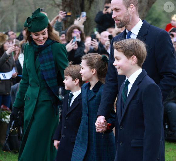 Kate Middleton, princesse de Galles, Prince Louis, Princesse Charlotte, Prince George, Le prince William, prince de Galles - La famille royale britannique se rend à la messe de Noël à Sandringham le 25 décembre 2024.  Photo par Julien Burton / Bestimage