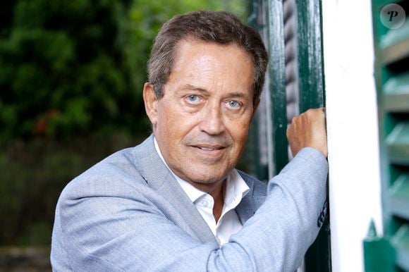 Georges Fenech lors de la 29ème édition de "La Forêt des Livres chez Gonzague Saint-Bris" à Chanceaux-près-Loches, le 31 août 2025.

© Cédric Perrin/Bestimage