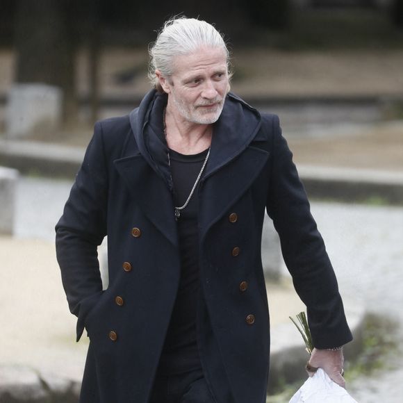 Emmanuel Petit - Obsèques de Jérôme Le Fauconnier au cimetière du Père Lachaise à Paris, le 10 octobre 2024. Le journaliste de "L'Equipe" est décédé dans la nuit du 3 au 4 octobre 2024 à l'âge de 57 ans, des suites de la maladie de Charcot.  
© Christophe Clovis / Bestimage