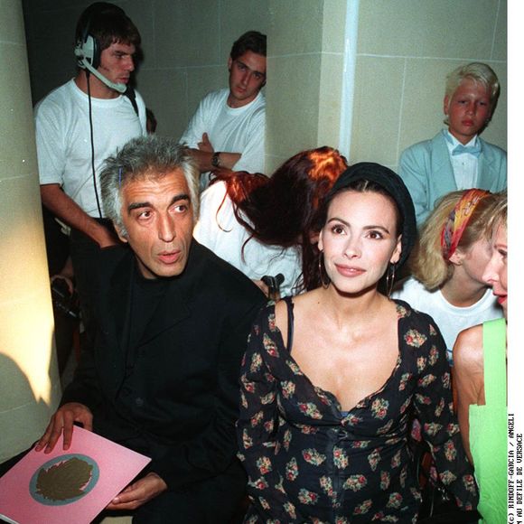 Gérard Darmon et Mathilda May enceinte à Paris en 1994. © Bestimage