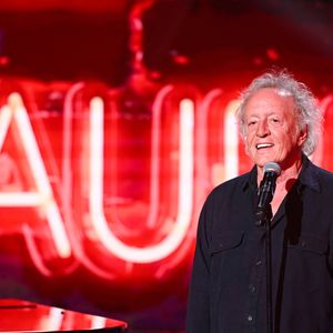 Didier Barbelivien lors de l'enregistrement de l'émission "Vivement dimanche" au studio Rive Gauche, présentée par M. Drucker avec une diffusion sur France 3 le 1er février 2026. © Guillaume Gaffiot/Bestimage