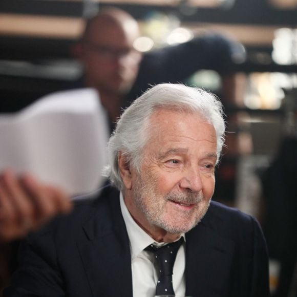 Exclusif - Pierre Arditi - Tournage de l'émission "Panique au 31", scénarisée par A. Ducret et T. Villa, réalisée par G. Leforestier, diffusée le 30 décembre 2024 sur TF1. © Christophe Clovis / Bestimage