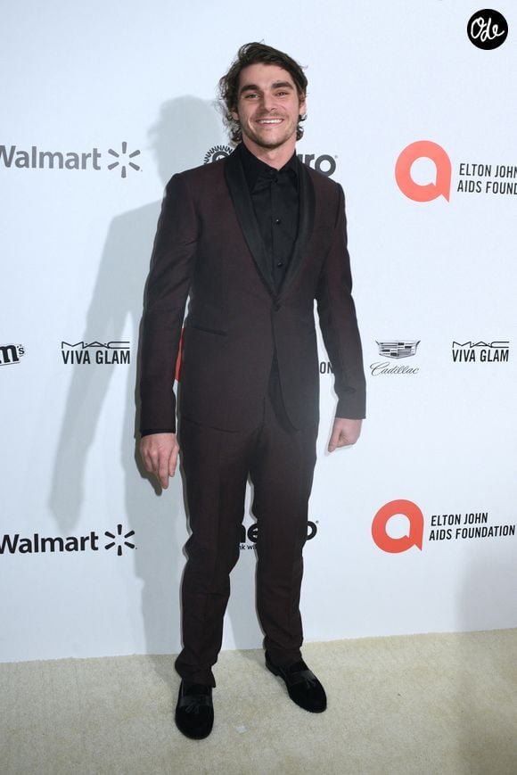 RJ Mitte lors d'un tapis rouge. Photo par Backgrid USA / Bestimage