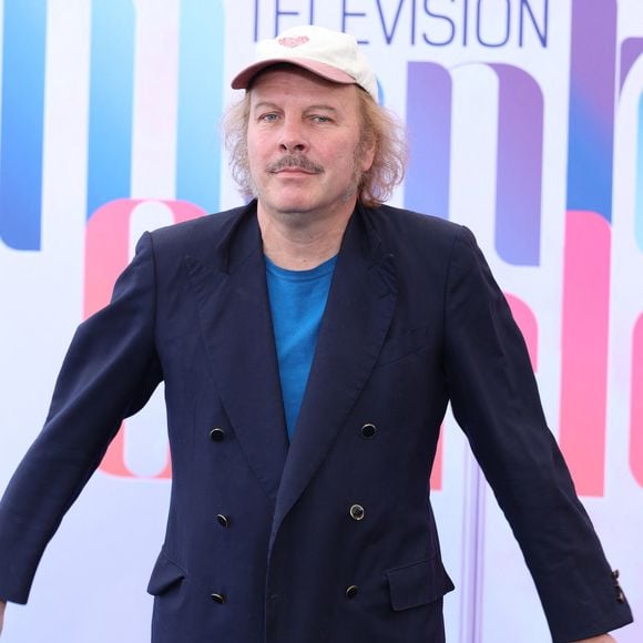 Philippe Katerine - Photocall de 'Les derniers jours de Charles Baudelaire' lors de la 65eme édition du Festival TV De Monte Carlo le 14 Juin 2026 © Denis Guignebourg /Bestimage