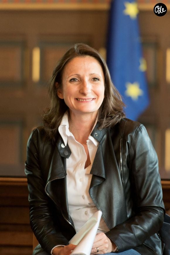 Anne-Sophie Pic a récemment fermé l'un de ses établissements en Suisse.

Anne-Sophie Pic, chef cuisinière et propriétaire du restaurant valentinois « La Maison Pic », a été reçue à la mairie en tant que marraine de la Fête de la gastronomie qui se déroulera au mois de septembre.  - Photo de Delmarty/ANDBZ/ABACAPRESS.COM