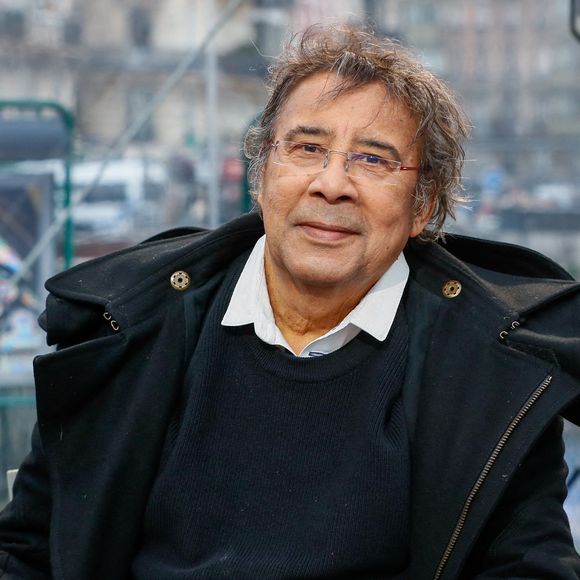 Exclusif - Laurent Voulzy - Emission "Notre-Dame la réouverture" sur France 2 pour la cérémonie de réouverture de la cathédrale Notre-Dame de Paris, le 7 décembre 2024. 
© Christophe Clovis / Cyril Moreau / Bestimage