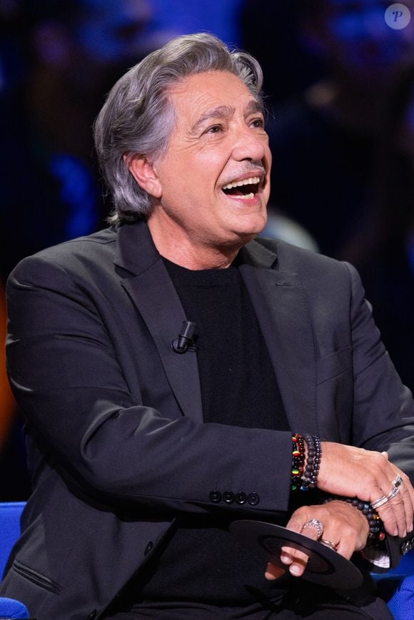 Exclusif - Frédéric François lors de l'enregistrement de l'émission "La Boîte à secrets", présentée par F.Bollaert et diffusée le 16 janvier 2026 sur France 3, dans les studios du Lendit à Saint-Denis, France, le 16 décembre 2025. © Cyril Moreau/Bestimage