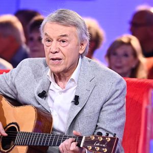 Salvatore Adamo - Enregistrement de l'émission "Vivement dimanche" au Studio Gabriel à Paris, présentée par M.Drucker.
© Guillaume Gaffiot / Bestimage