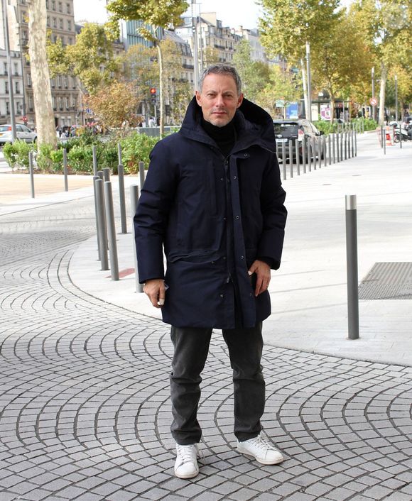 Exclusif - Marc-Olivier Fogiel quitte les studios de RTL à Paris le 17 octobre 2025.
© Jonathan Rebboah / Psnewz / Bestimage