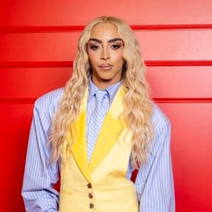 Bilal Hassani lors de la première de la série "Emily in Paris" saison 5 au Grand Rex à Paris le 15 décembre 2025.

© Pierre Perusseau / Bestimage