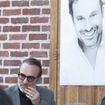 "Pas du tout envie de te dire au revoir" : Jean Dujardin a le cœur lourd à l'église en évoquant Bruno Salomone