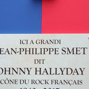 Jade Hallyday lors de l'inauguration d'une plaque commémorative en hommage à Johnny Hallyday devant l'immeuble où le chanteur français a grandi dans le 9ème arrondissement de Paris, France, le 22 décembre 2023. © Dominique Jacovides/Bestimage