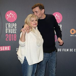 Isabelle Nanty, Jean-Paul Rouve lors de la présentation du film "Les Tuche 3 : Liberté, Égalité, FraterniTuche" de O.Baroux dans le cadre du 21ème Festival International du Film de Comédie de l'Alpe d'Huez le 19 janvier 2018. © Dominique Jacovides / Bestimage