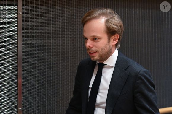 Charles Alloncle assiste à une audition devant la commission d'enquête parlementaire sur la neutralité, le 24 mars 2026. 

Photo : Michtof / PsnewZ / Bestimage