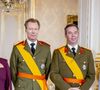 Le Grand-Duc Henri a officiellement abdiqué.

Grand-duc Henri de Luxembourg, grande-duchesse Maria Teresa de Luxembourg, prince Guillaume (héritier du trône de Luxembourg), Stéphanie de Lannoy (future grande-duchesse de Luxembourg) : cérémonie d'adieu au Palais Grand-Ducal dans le cadre des festivités marquant le changement de souverain au Luxembourg. Premier jour des célébrations à Luxembourg. Photo : Dana Press / Bestimage