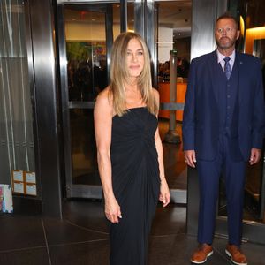 Jennifer Aniston a été vue arrivant à la première de la saison 4 de The Morning Show, qui s’est tenue le 9 septembre 2025 au Museum of Modern Art à New York