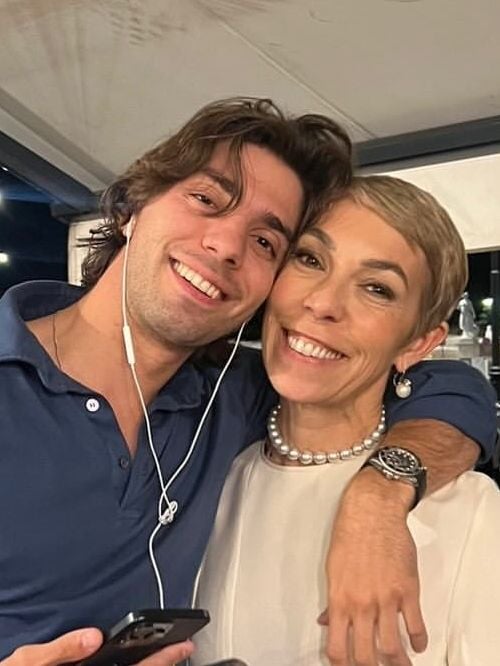 Au lendemain du départ de Mathilde Favier, figure de Dior, son fils Carlo sort du silence : "Mon cœur est brisé"