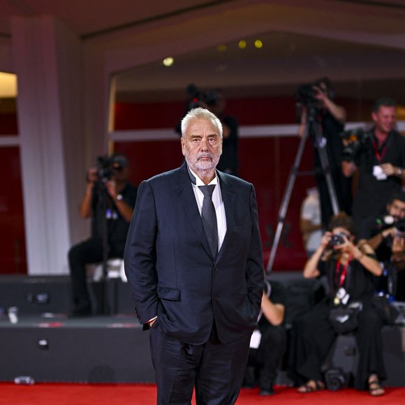 Luc Besson à la première de 'Father Joe' lors du 83ème Festival International du Film de Venise (Mostra), à Venise, Italie, le 6 septembre 2026. © Pierre Perusseau/Bestimage