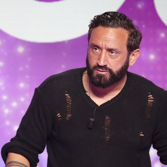 Exclusif - Cyril Hanouna, sur le plateau de l'émission TBT9 (Tout beau tout n9uf) présentée par C.Hanouna et diffusée en direct sur W9 à Paris le 1er décembre 2025. © Jack Tribeca / Bestimage