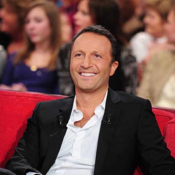 Arthur lors de l'enregistrement de l'émission Vivement Dimanche a Paris, France, le 15 décembre 2009. Photo Max Colin/ABACAPRESS.COM