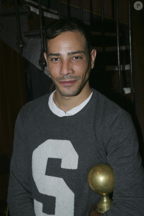 Steevy Boulay - People en backstage du nouveau spectacle de Bernard Mabille "De la tête aux pieds" au théâtre Antoine à Paris le 14 novembre 2016.