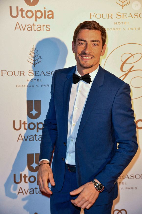 Claude Dartois sur le tapis rouge du Global Gift Gala 2022 au Four Seasons Hotel George V le 19 novembre 2022 à Paris, France. Photo par Shootpix/ABACAPRESS.COM