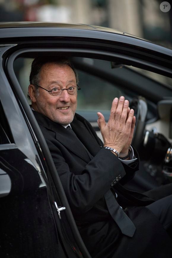 Jean Reno - Obsèques de Johnny Hallyday en l'église La Madeleine à Paris, France, le 9 décembre 2017. © Luc Castel/Bestimage