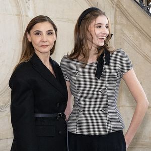 Clotilde Courau et sa fille Vittoria de Savoie assistent au défilé Christian Dior Haute Couture Printemps/Été 2024 dans le cadre de la semaine de la mode à Paris le 22 janvier 2024 à Paris, France. Photo by Laurent Zabulon/ABACAPRESS.COM