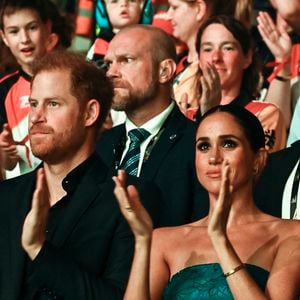 Le prince Harry Duc de Sussex et Meghan Markle, duchesse de Sussex lors de la cérémonie de clôture des Invictus Games 2023 à Dusseldorf le 16 septembre 2023. Action Press / Bestimage