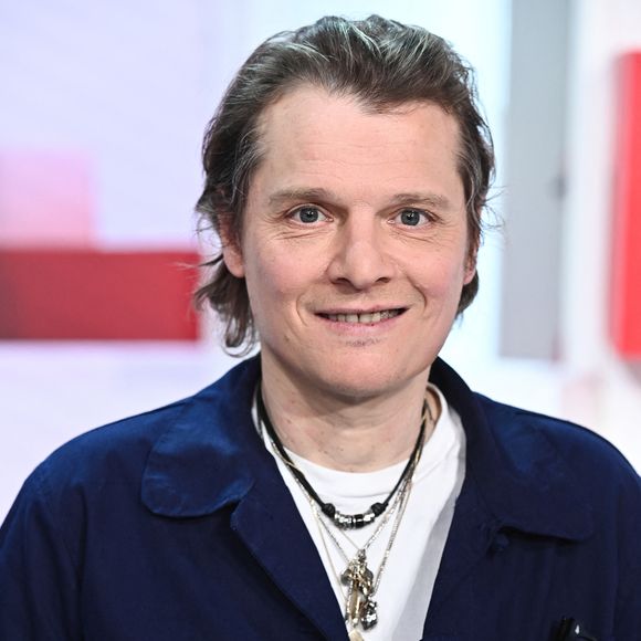 Exclusif - Benabar - Enregistrement de l'émission "Vivement dimanche" au Studio Gabriel à Paris, présentée par M.Drucker et diffusée le 12 mai sur France 3© Guillaume Gaffiot / Bestimage