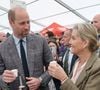 Le prince William prend du bon temps sans sa femme
Le prince William et Sophie Rhys-Jones - Le prince de Galles, connu sous le nom de duc de Cornouailles lorsqu'il est en Cornouailles, et la duchesse d'Édimbourg goûtent au gin local lors du Royal Cornwall Show au Royal Cornwall Showground, Whitecross, Wadebridge. Photo by Chris Jackson/PA Wire/ABACAPRESS.COM