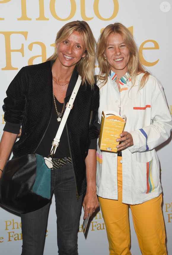 Sarah Lavoine avec sa fille Yasmine - Avant-première du film "Photo de Famille" au cinéma UGC Ciné Cité Les Halles à Paris, France © Coadic Guirec/Bestimage