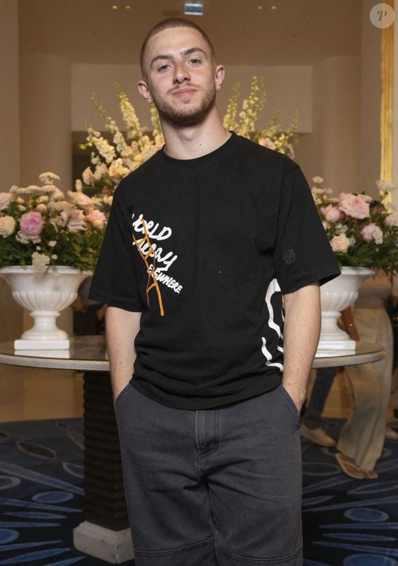 Néanmoins, les choses n'ont, semble-t-il, jamais été plus loin.

Michou lors du 78ème Festival International du Film de Cannes, France, le 13 mai 2025. 

Photo : Yehiel Chekroune / Bestimage